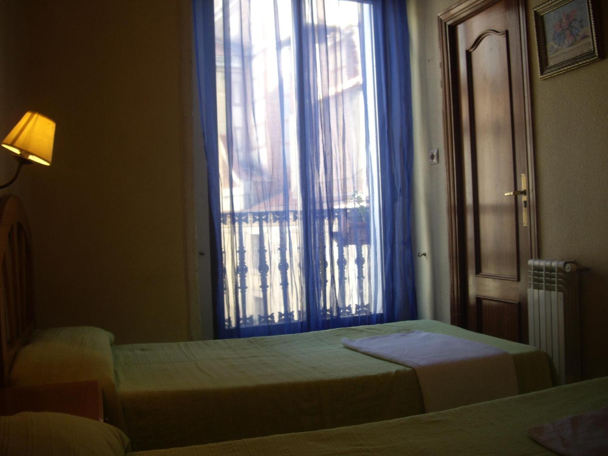 מדריד Hostal Pacios מראה חיצוני תמונה