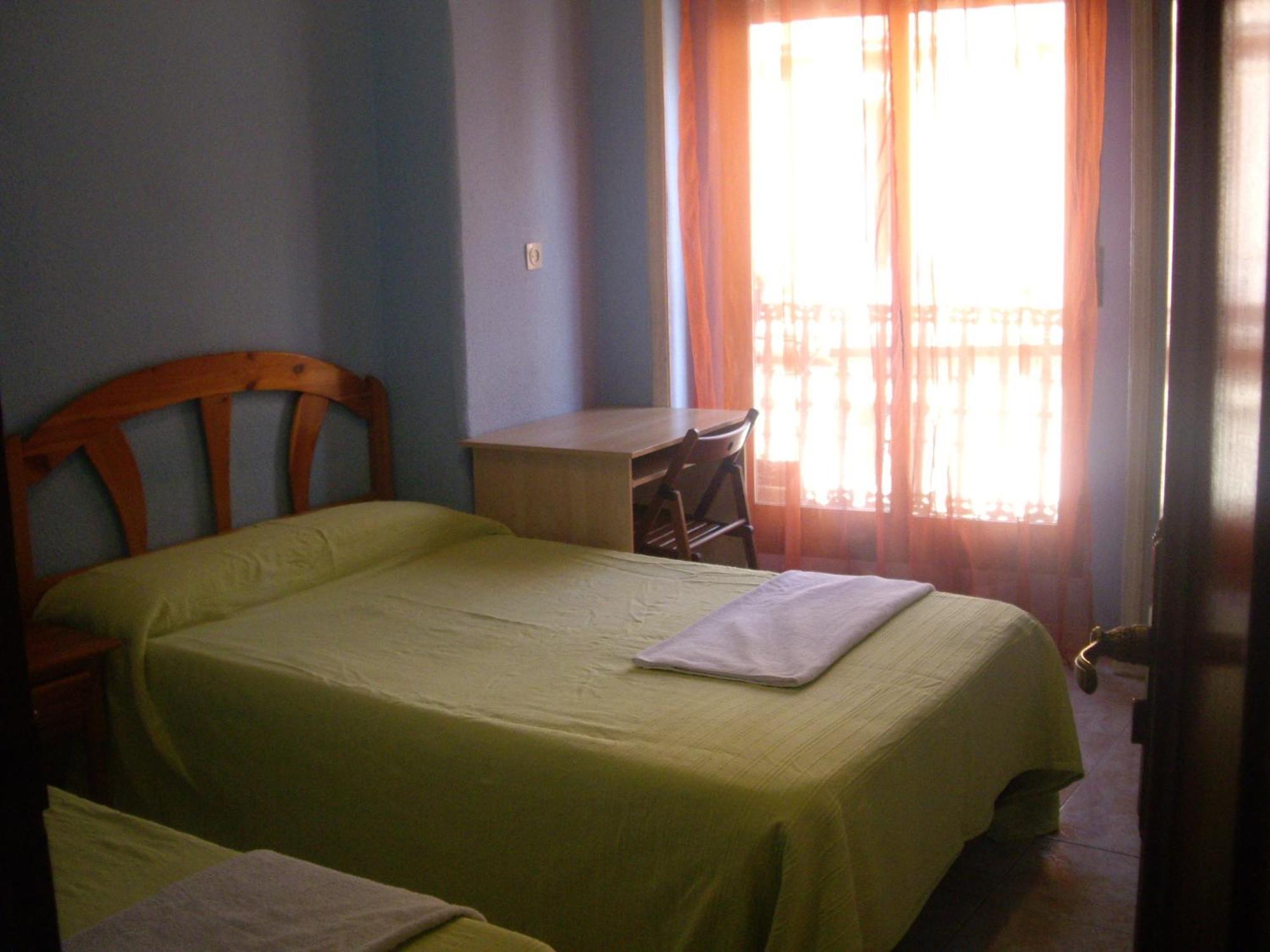 מדריד Hostal Pacios מראה חיצוני תמונה