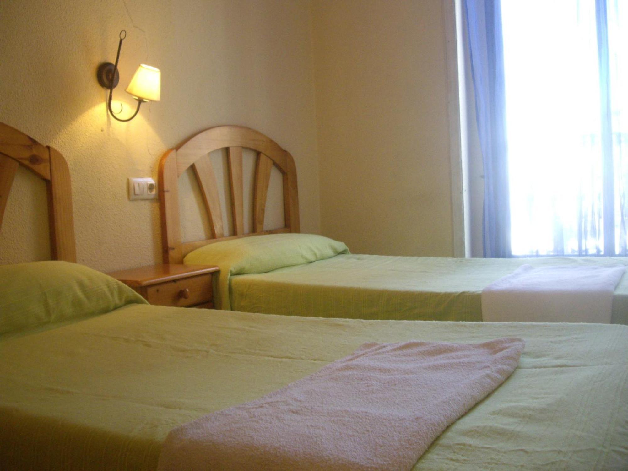 מדריד Hostal Pacios מראה חיצוני תמונה