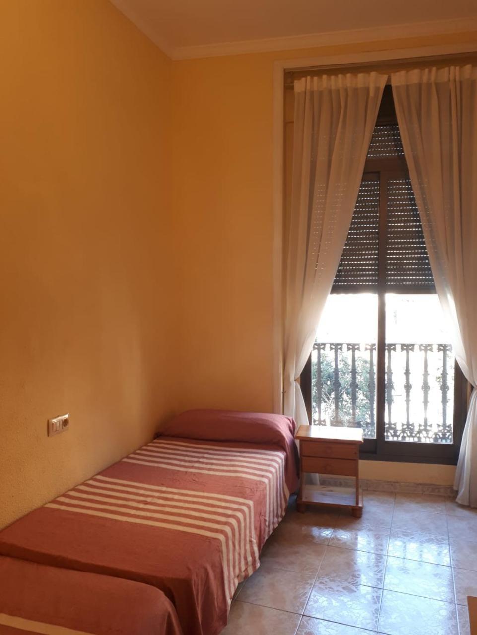 מדריד Hostal Pacios מראה חיצוני תמונה