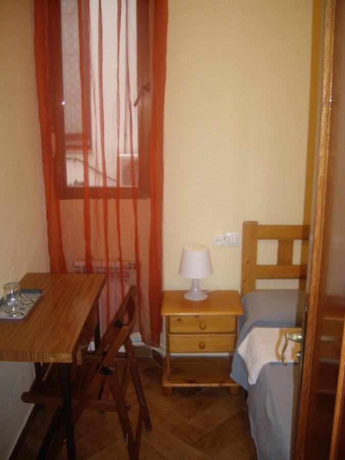 מדריד Hostal Pacios מראה חיצוני תמונה